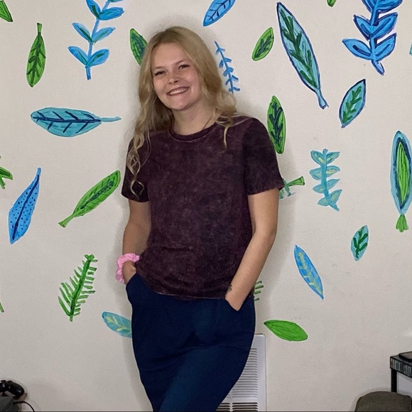 Berry Mineral Wash Tee - Picture 4 of 4